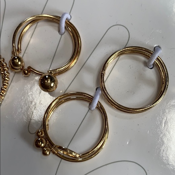 Rings - Picture 3 of 6